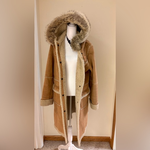 VINTAGE JONES NEW YORK SUEDE DUFFLE COAT - Picture 2 of 7